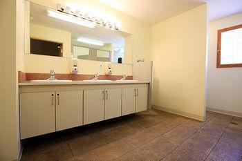The Apex Mountain Lodge Екстер'єр фото