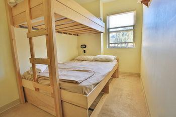 The Apex Mountain Lodge Екстер'єр фото